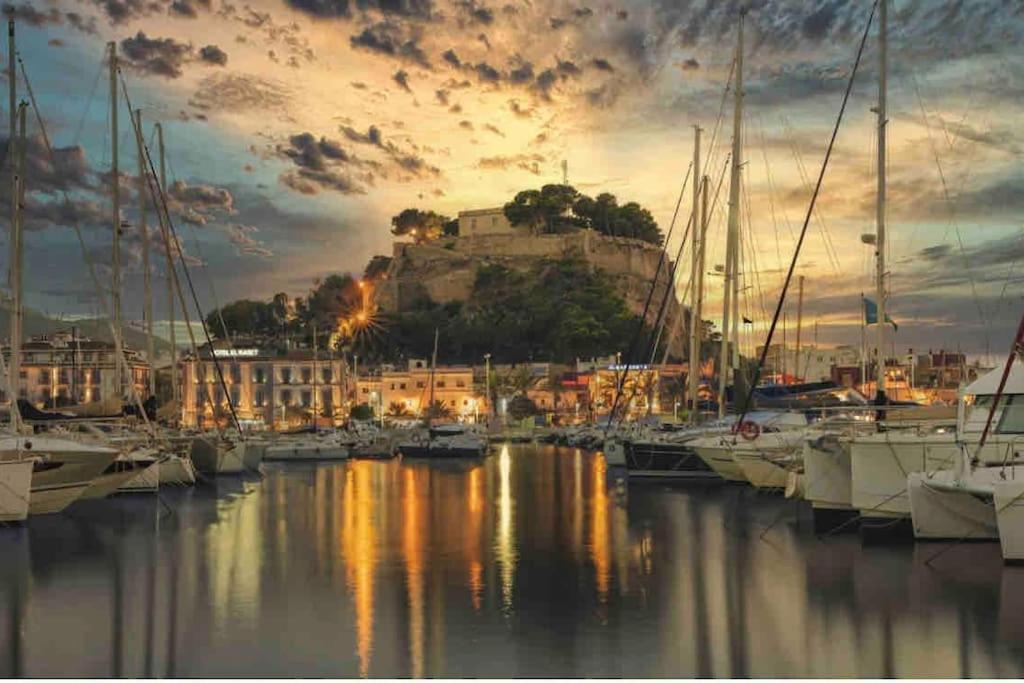 Apartamento En Primera Linea De Playa Denia Zewnętrze zdjęcie